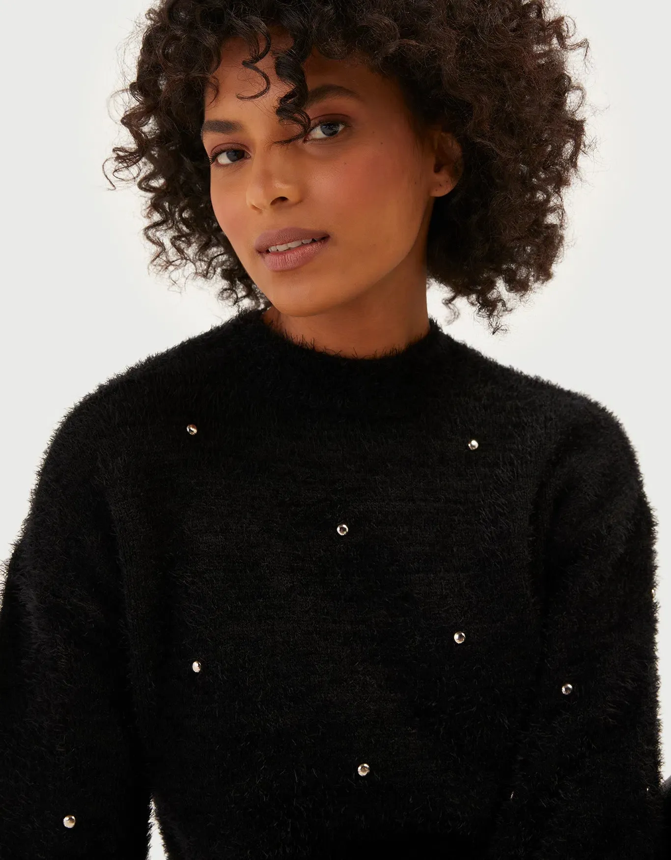 Blusa Tricot Tachas Preto Shoulder
