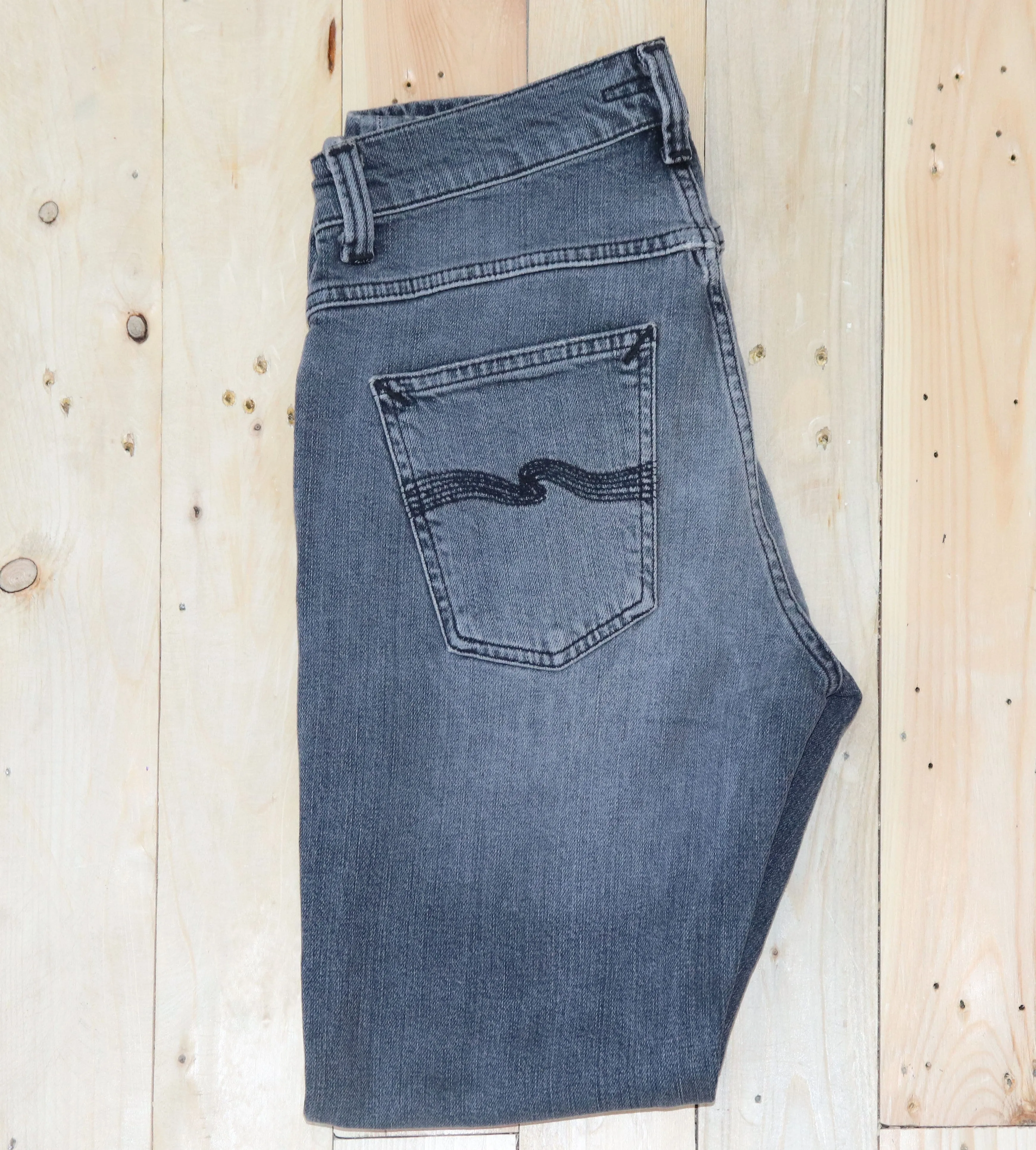 Grim Tim Pale Grey