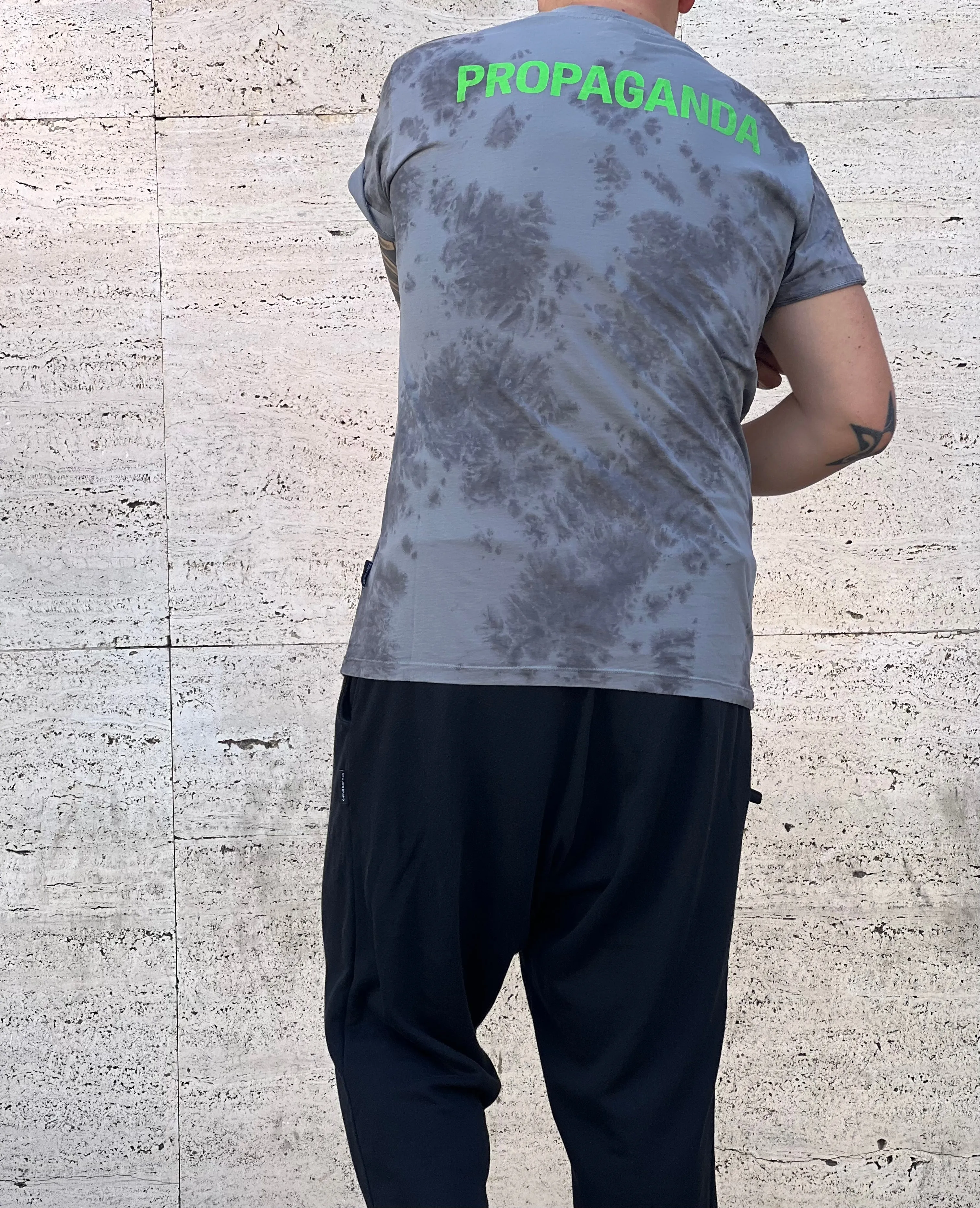 T-Shirt   Propaganda west