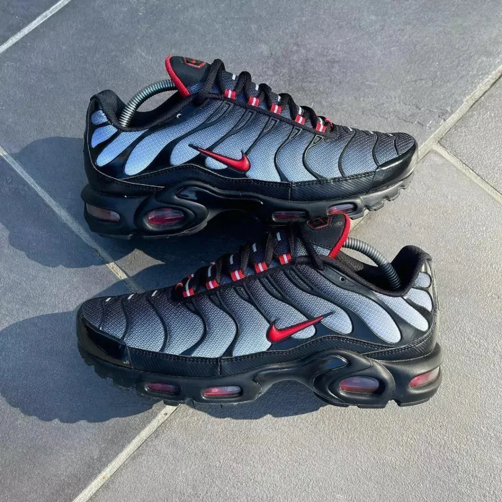 Tênis AIR MAX TN Plus Deadpool
