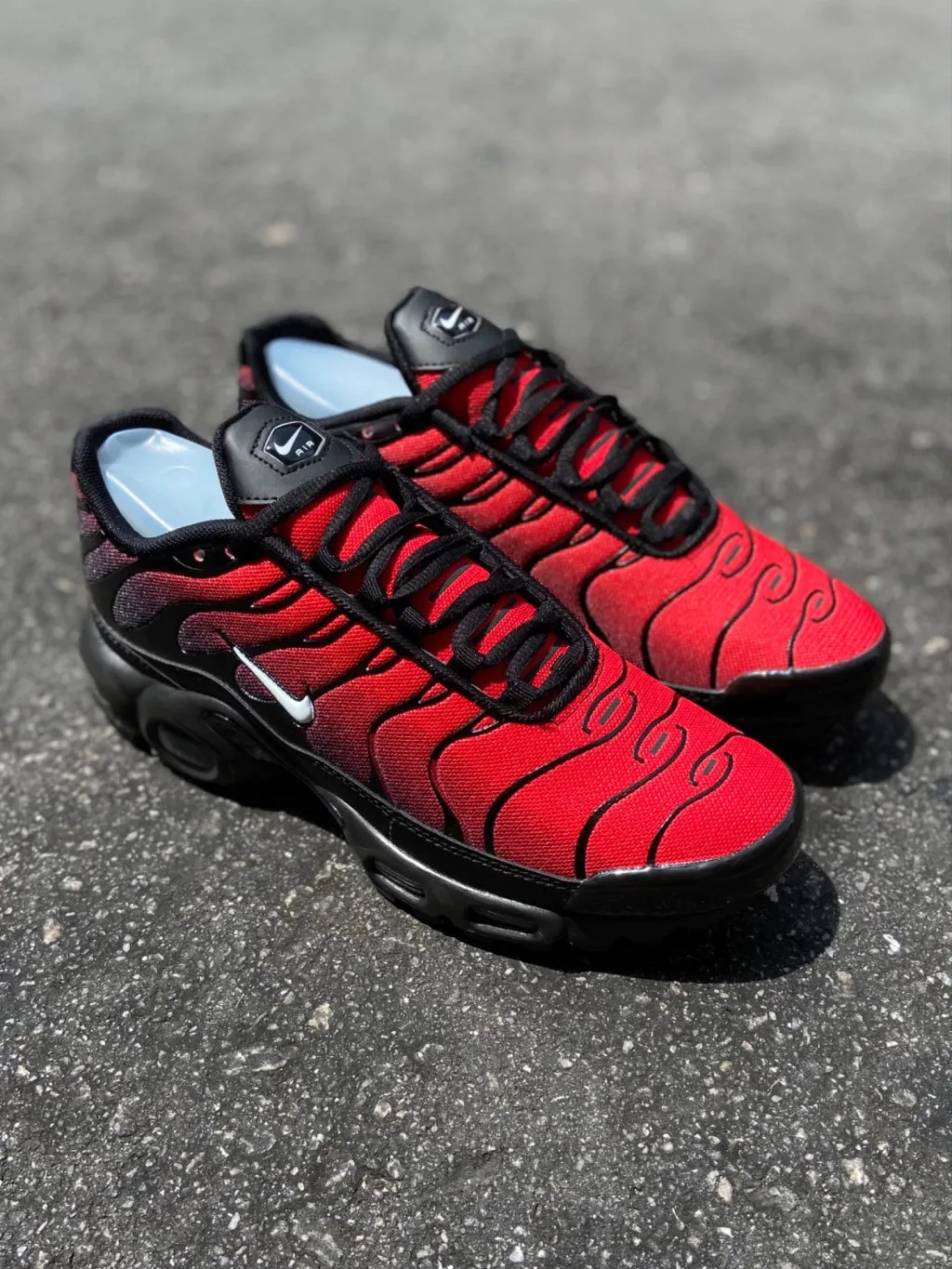 Tênis AIR MAX TN Plus Deadpool
