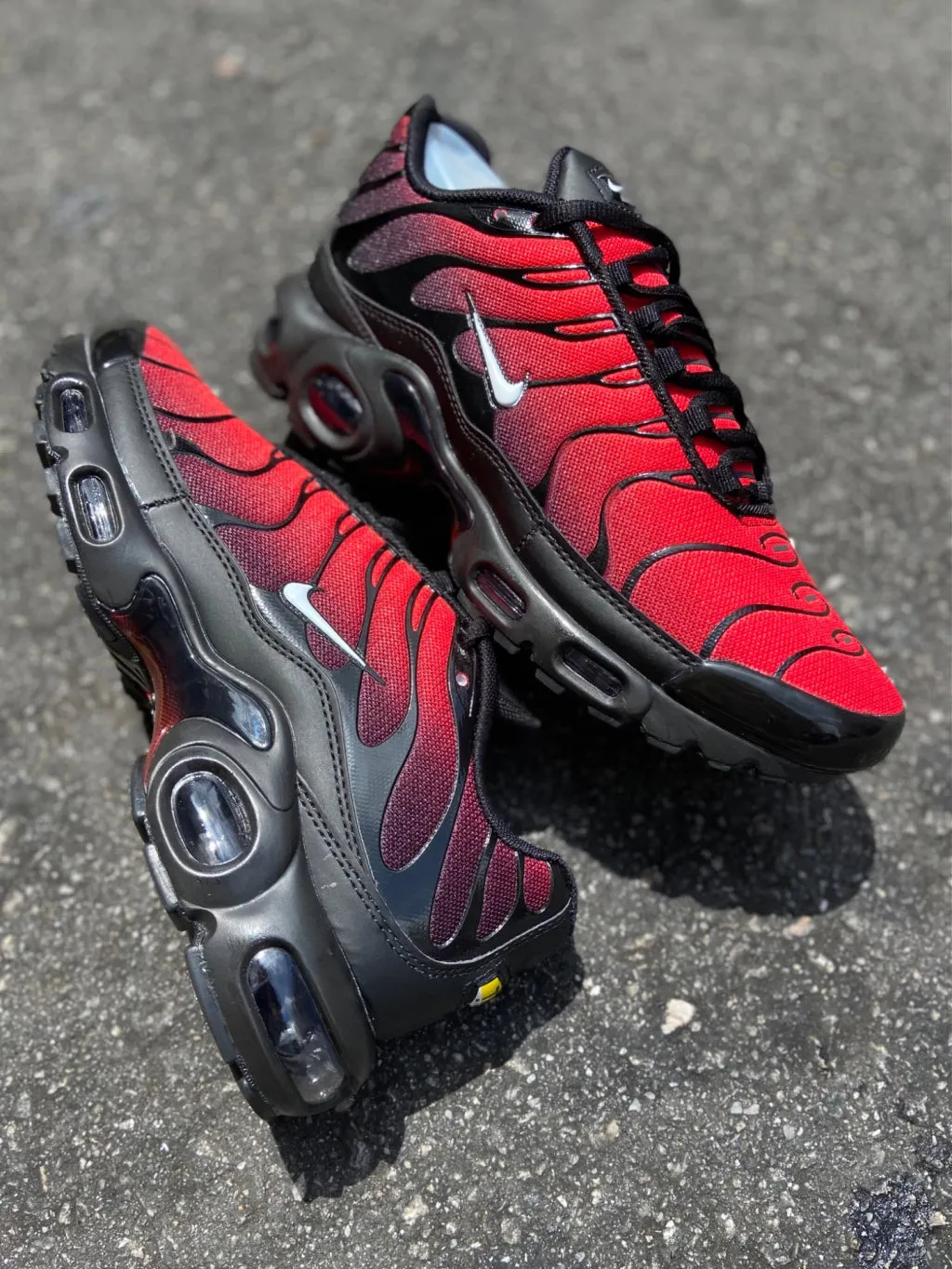 Tênis AIR MAX TN Plus Deadpool