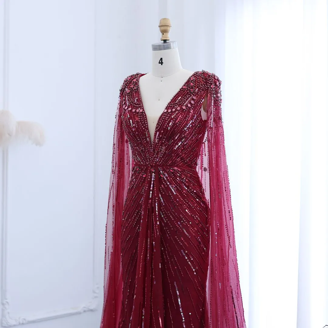 Vestido de Festa Maxi Luxo Adornado em Cristais com Capa Detalhada - Modelo Especial