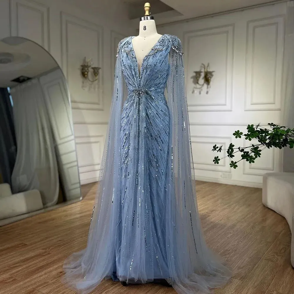 Vestido de Festa Maxi Luxo Adornado em Cristais com Capa Detalhada - Modelo Especial